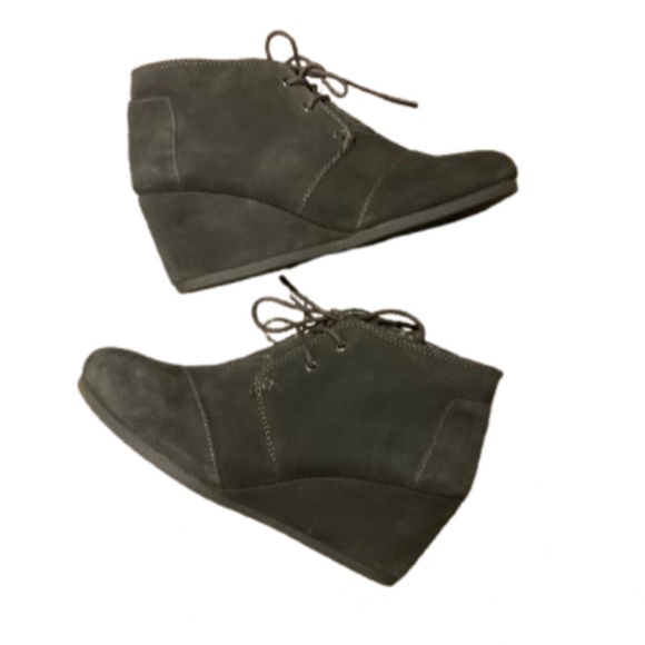 TOMS Grey Suede Wedge Booties Size 9 - Picture 1 of 9